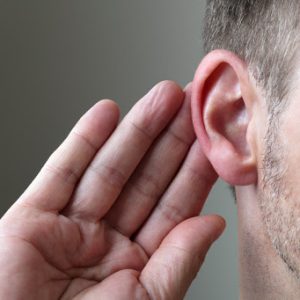 Como Ouvir a Voz de Deus | 8 Maneiras Práticas Incríveis